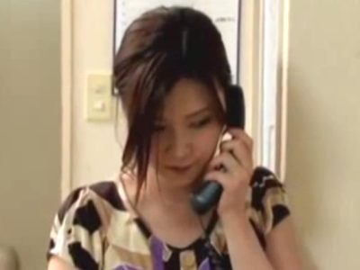 電話向こう上司不倫妻 ノーパン淫乱美乳イキまくり