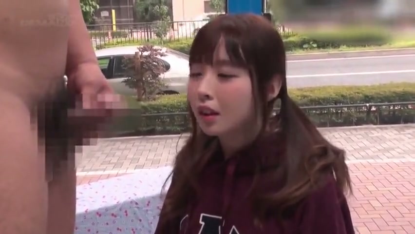 超かわいいJDが童貞フリ絶倫チンポに無視ピストン追撃され連続イキ 思わずニヤけた