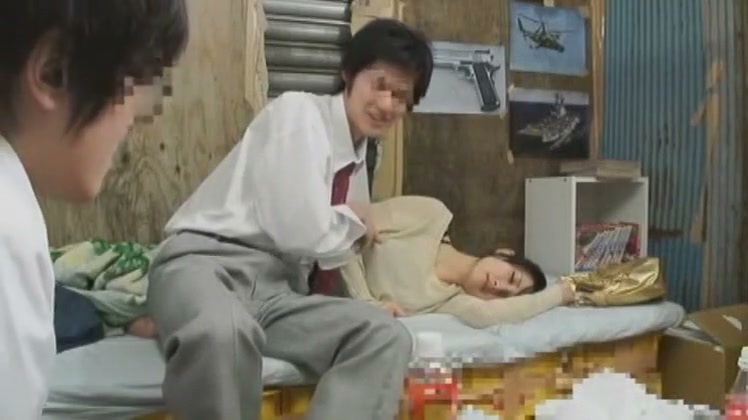 男子校生が秘密基地で美人お姉さんを昏睡生姦中出しする｜そこにエロはあるんか