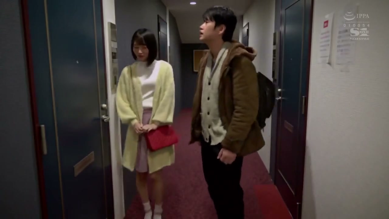 DQN先輩の巨漢プレス調教動画がスマホに届き彼女が堕ちる｜そこにえろはあるんか